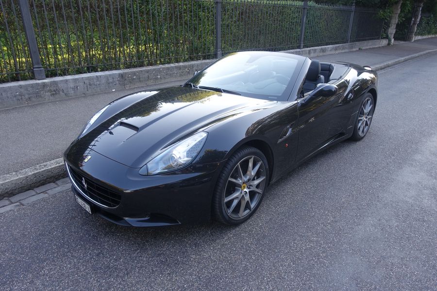 /en/stock/previously-sold/details/ferrari-california/82