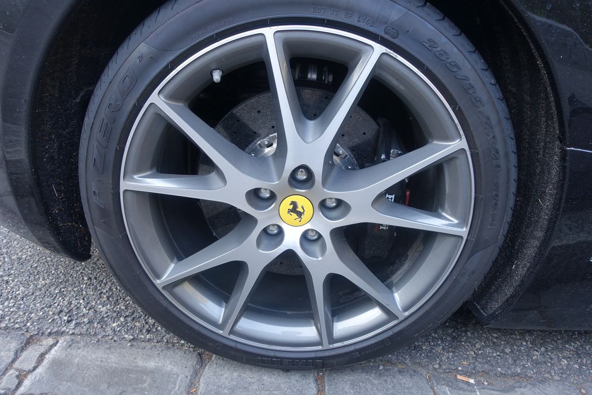 Ferrari California