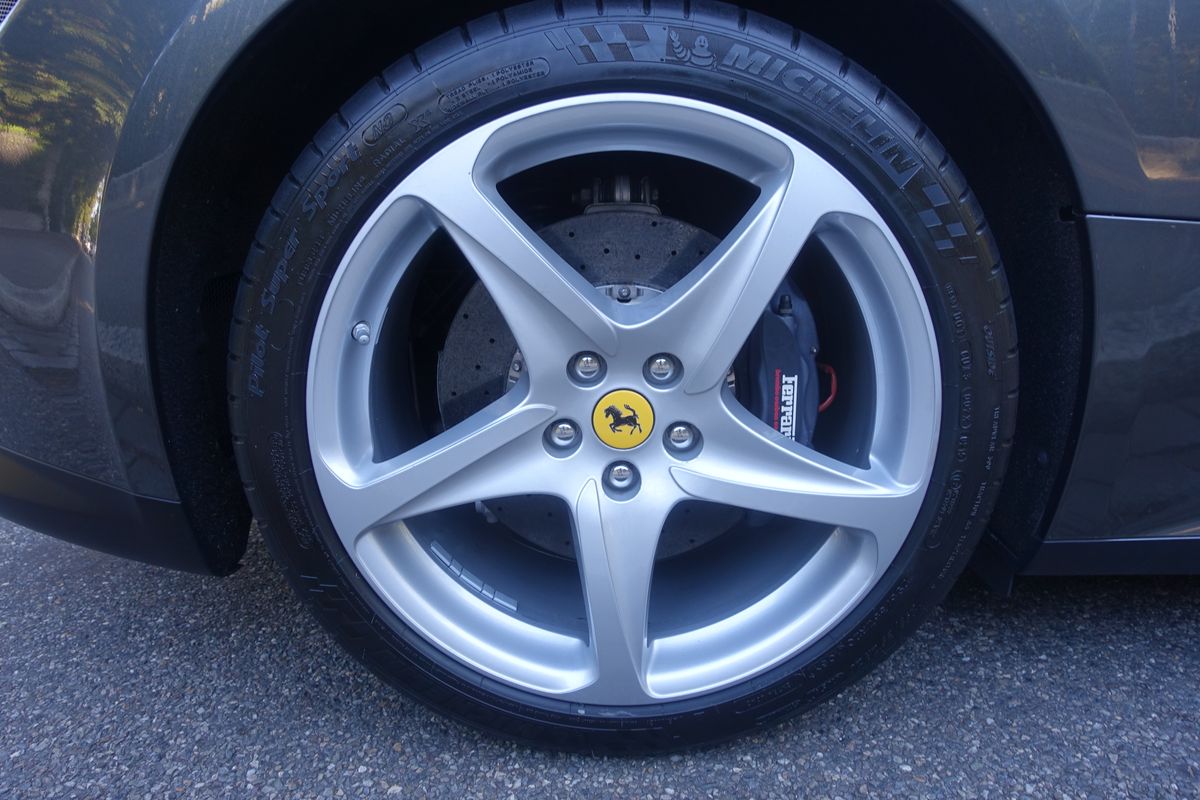 Ferrari FF
