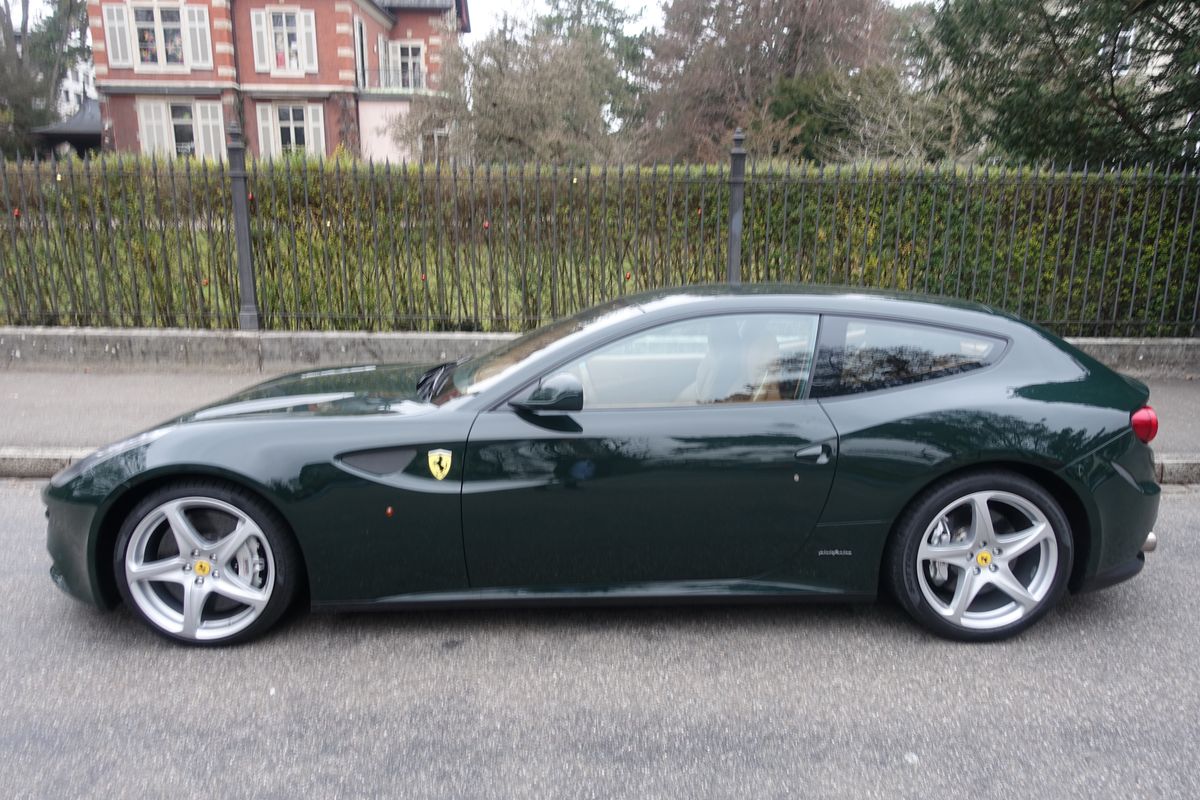 Ferrari FF
