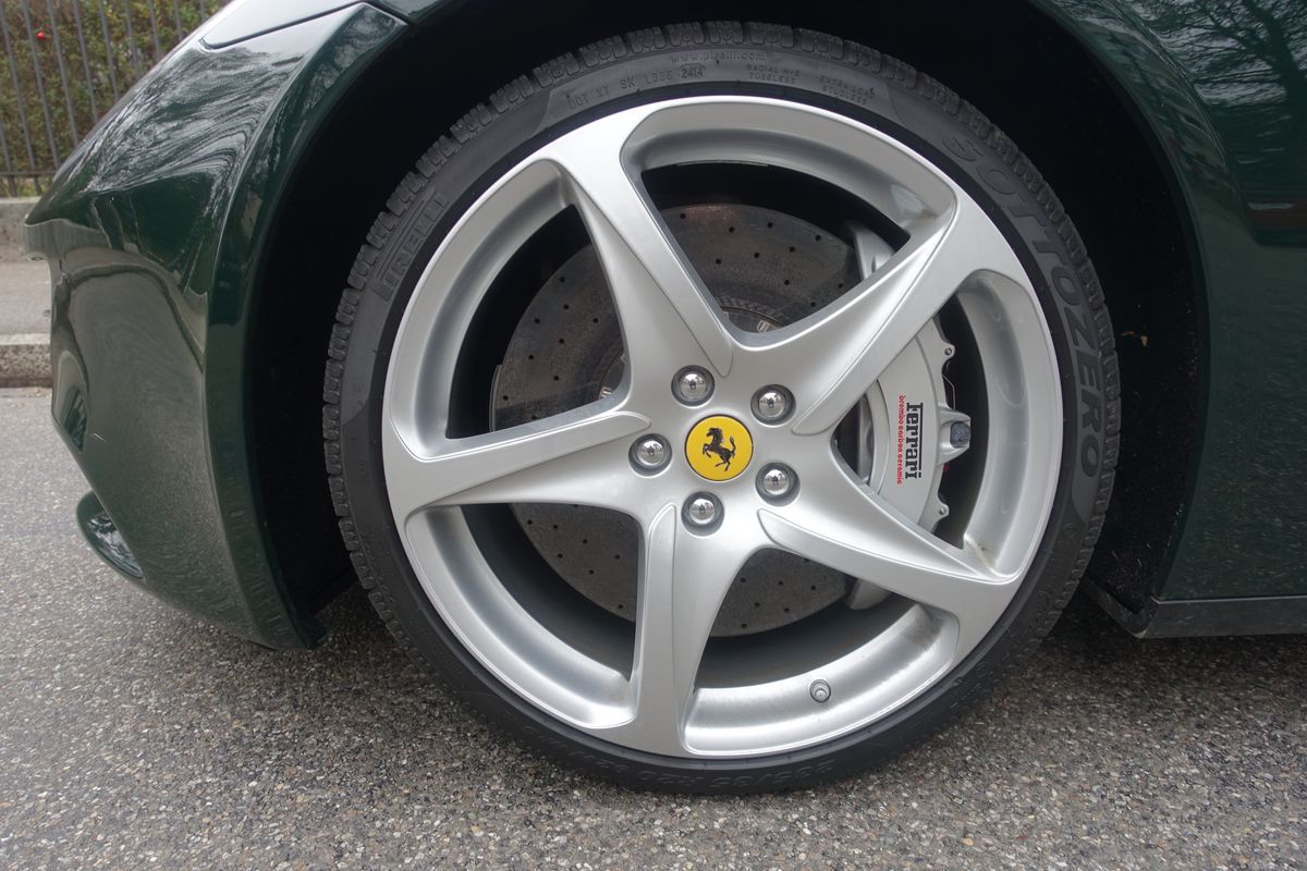 Ferrari FF