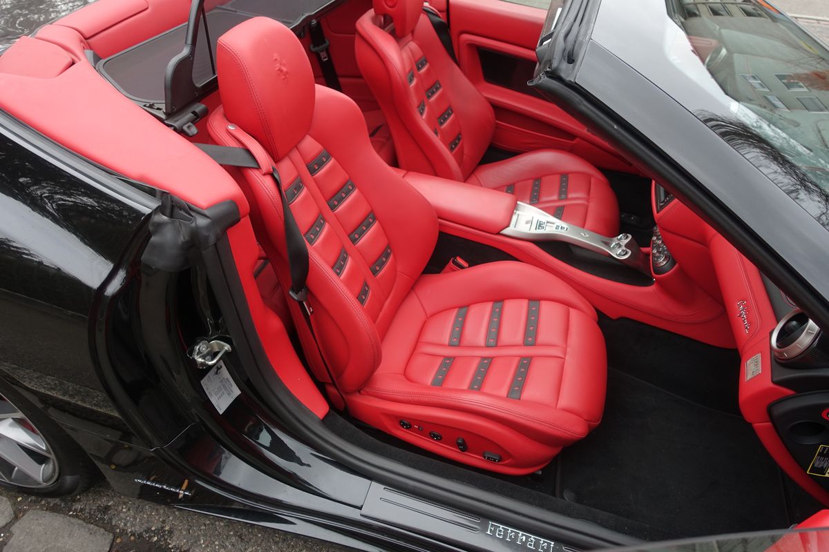Ferrari California