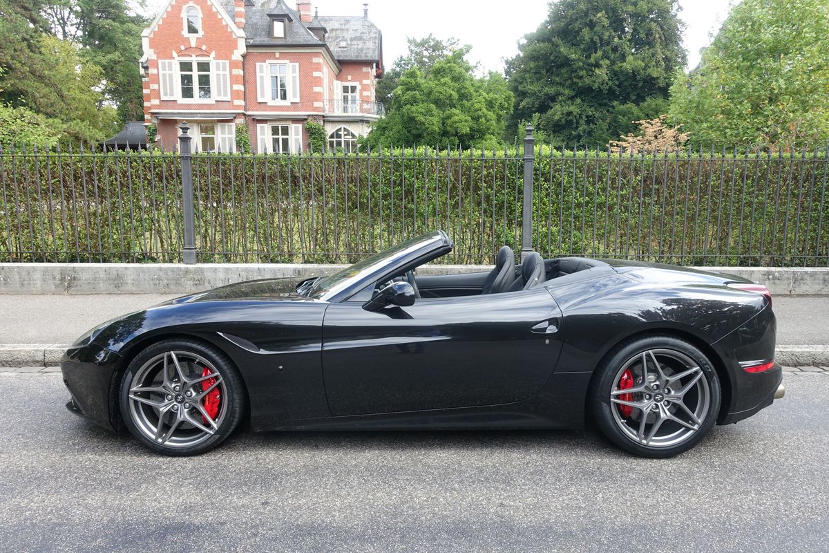 Ferrari California T