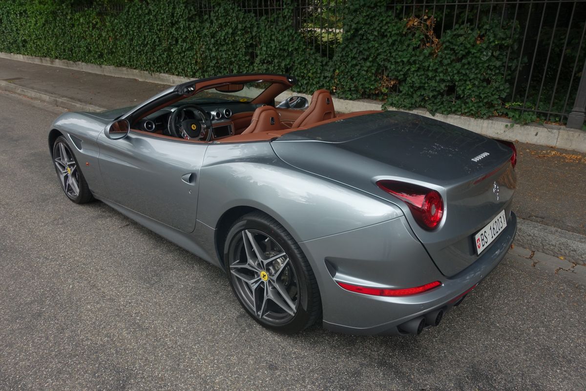 Ferrari California T