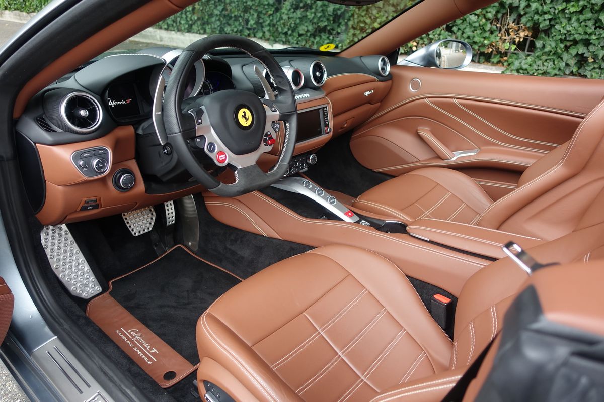 Ferrari California T
