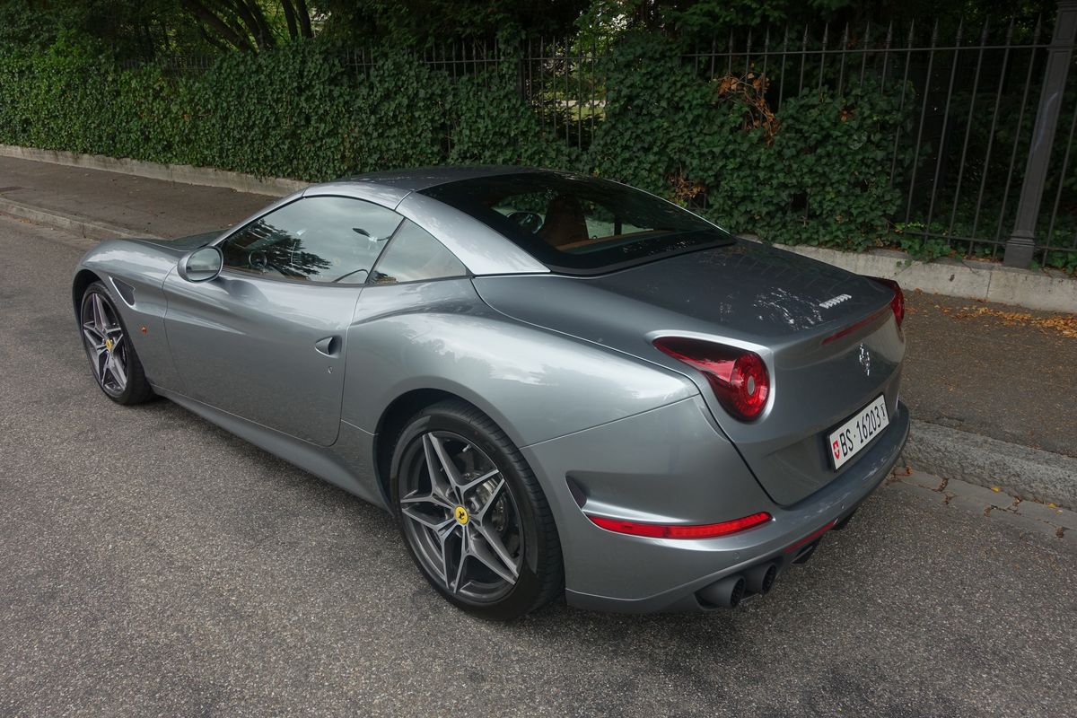 Ferrari California T