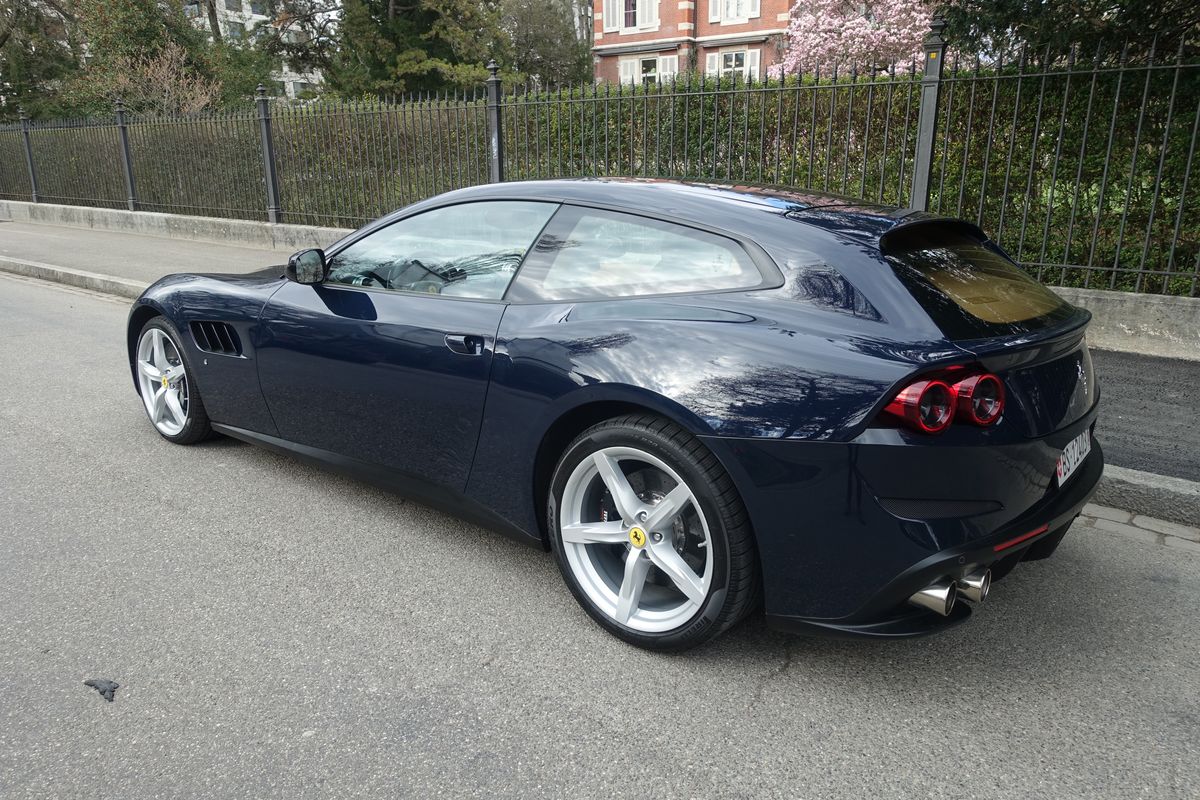Ferrari GTC4 Lusso