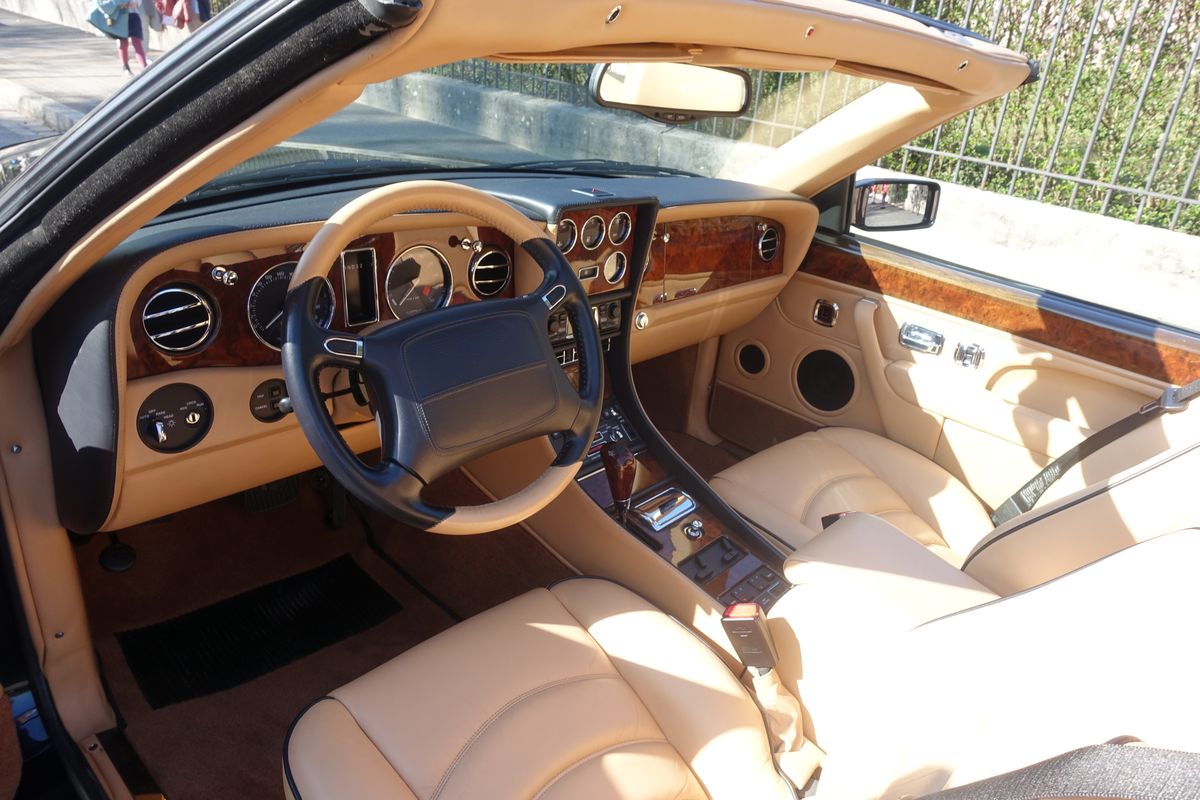 Bentley Azure Mulliner