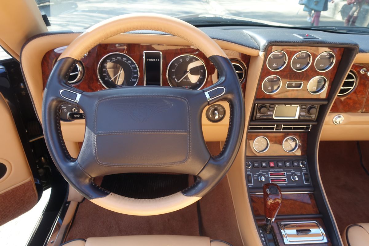 Bentley Azure Mulliner