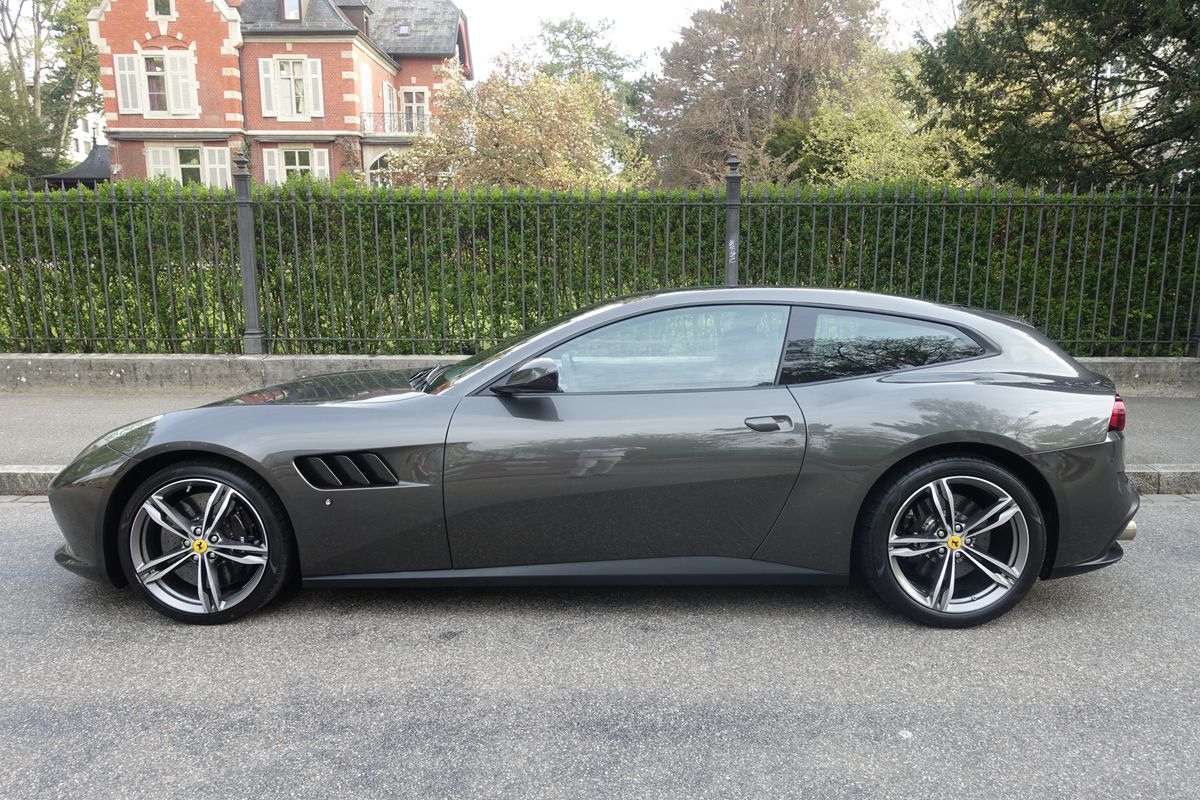 Ferrari GTC4 Lusso
