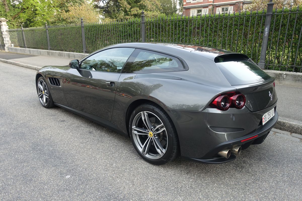 Ferrari GTC4 Lusso