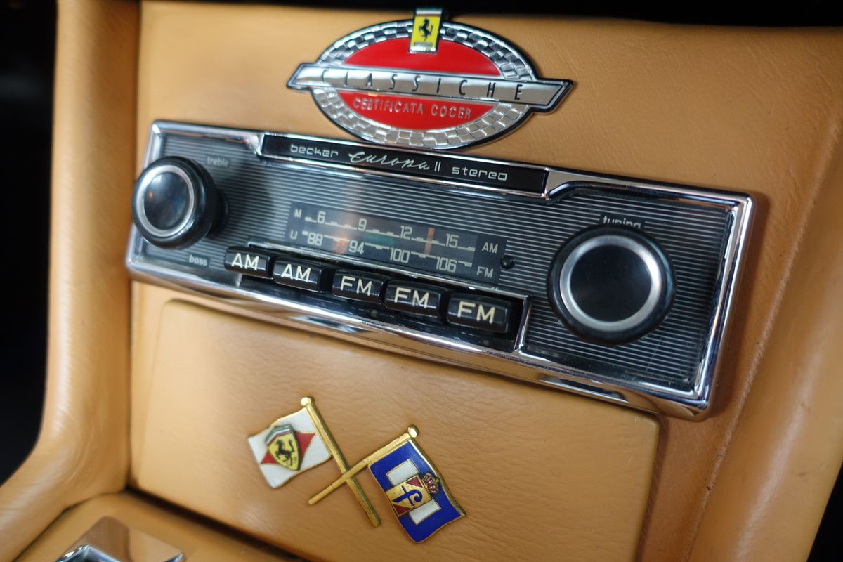Ferrari 330 GT 2+2