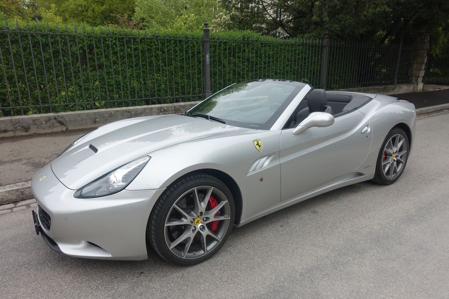 /en/stock/previously-sold/details/ferrari-california/117