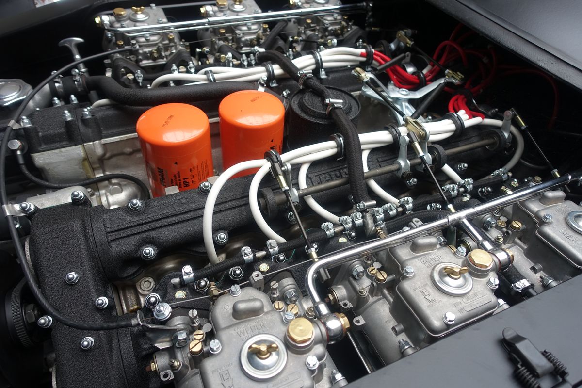 Ferrari 365 GTC/4