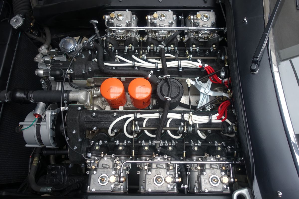 Ferrari 365 GTC/4