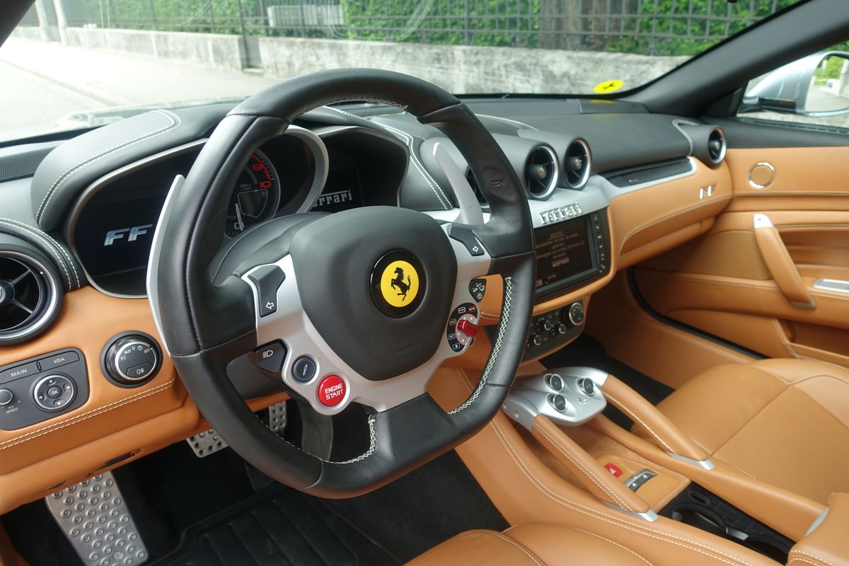 Ferrari FF