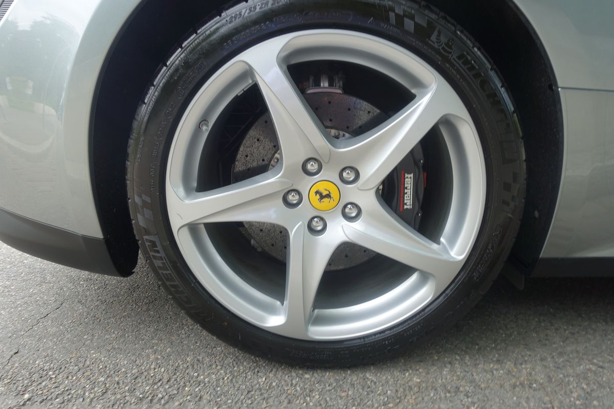 Ferrari FF