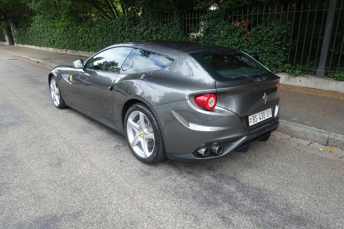 Ferrari FF