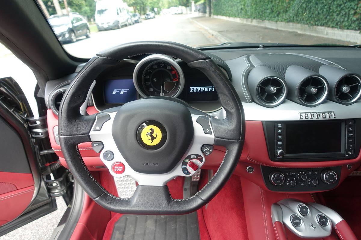Ferrari FF