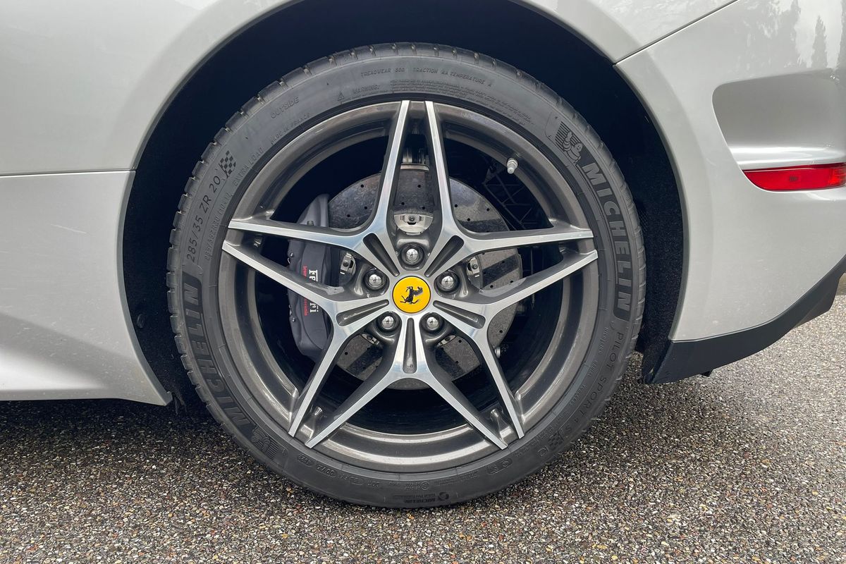 Ferrari California T