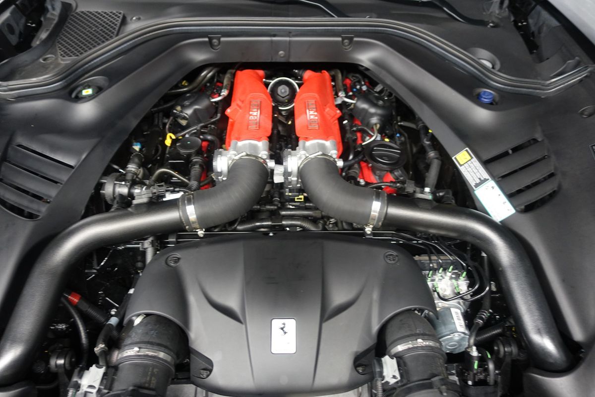 Ferrari California T