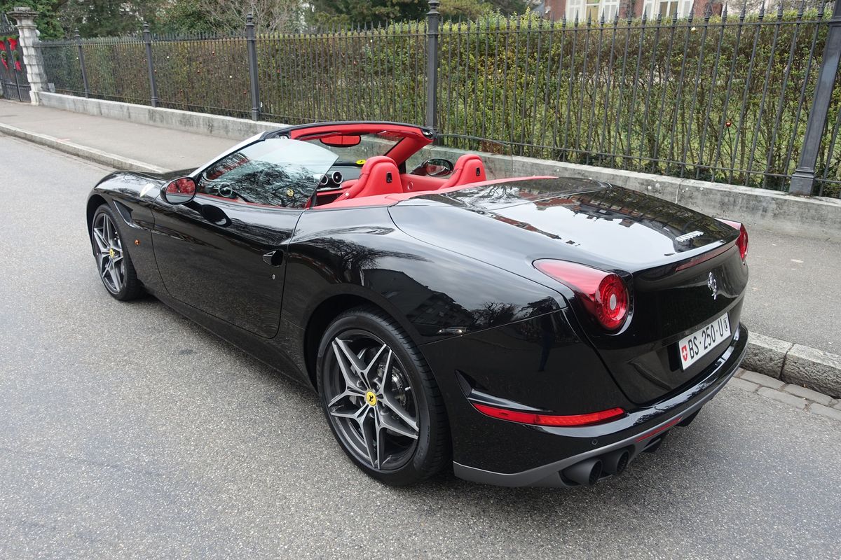 Ferrari California T
