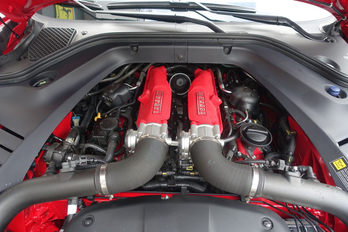 Ferrari California T