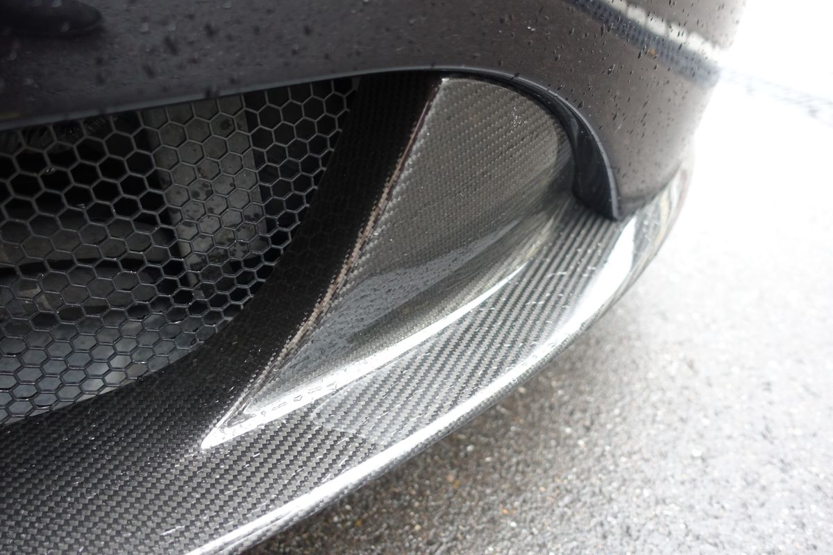 Aston Martin Vantage S
