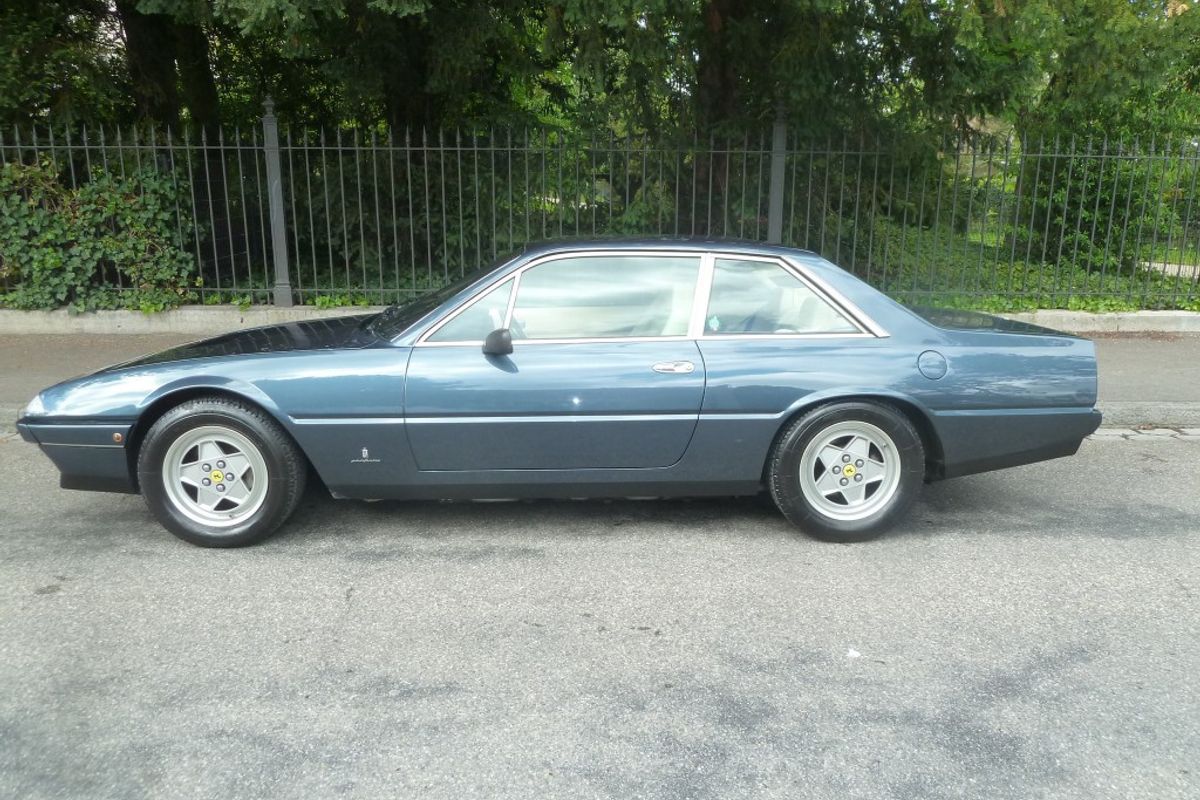 Ferrari 412