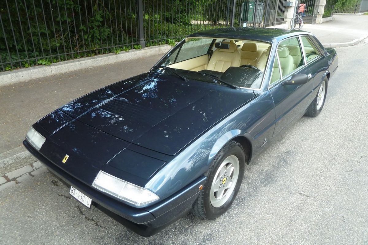 Ferrari 412