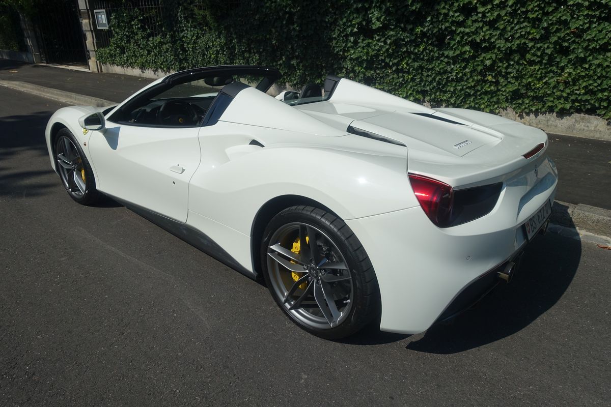 Ferrari 488 Spider