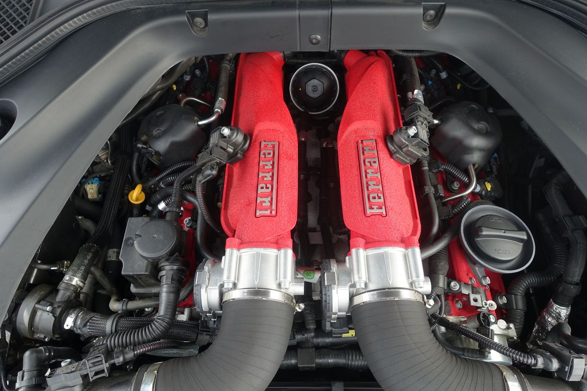 Ferrari California T