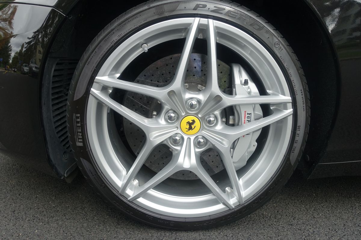 Ferrari California T