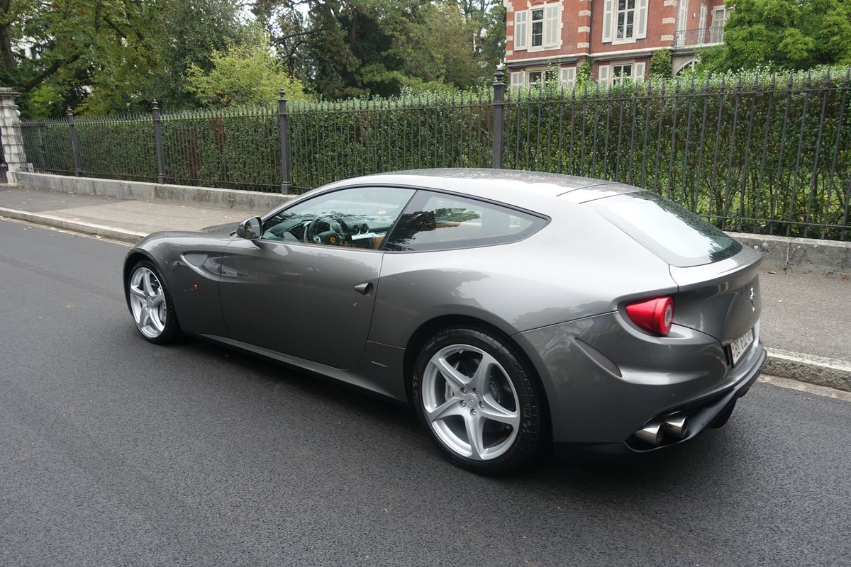 Ferrari FF