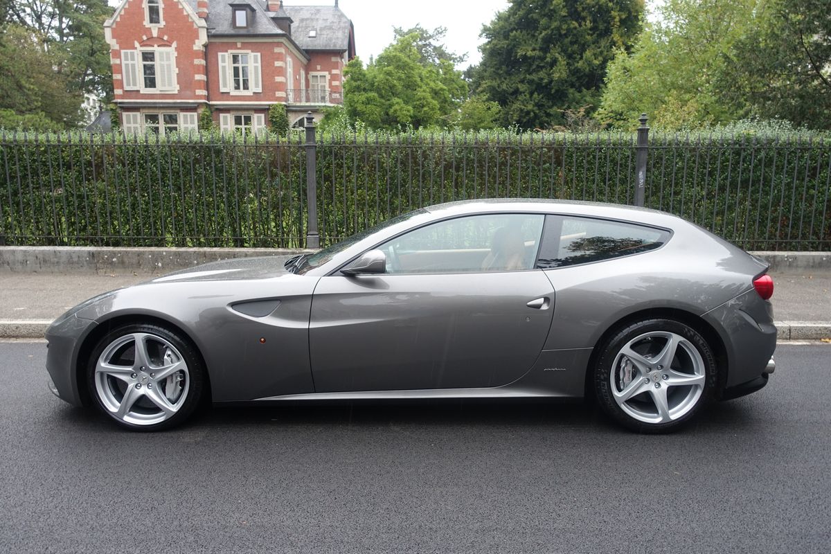 Ferrari FF