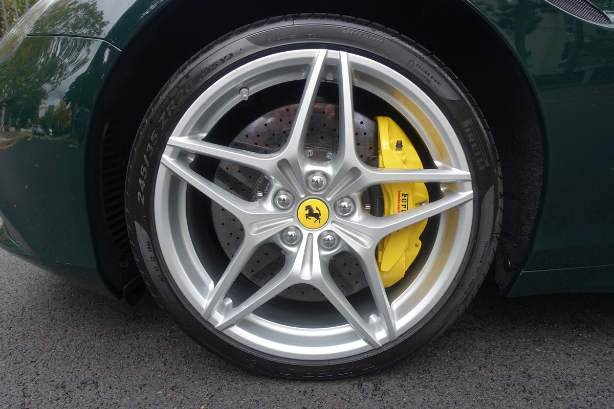 Ferrari California T