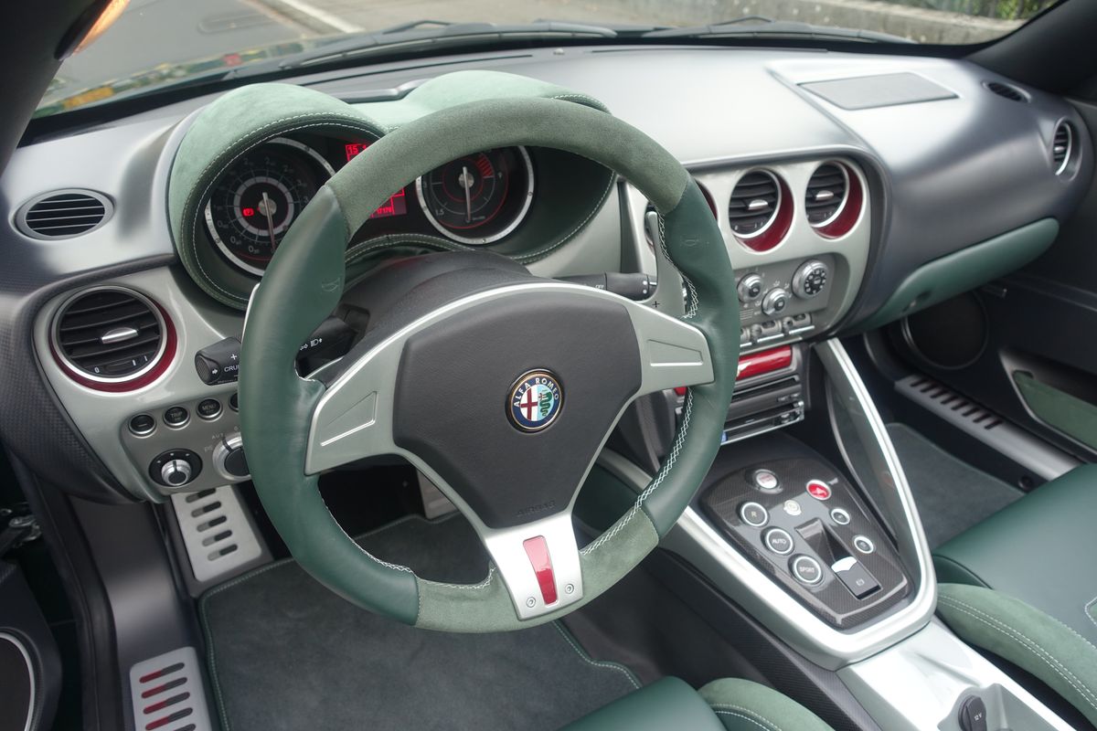 Touring Superleggera Disco Volante Spyder