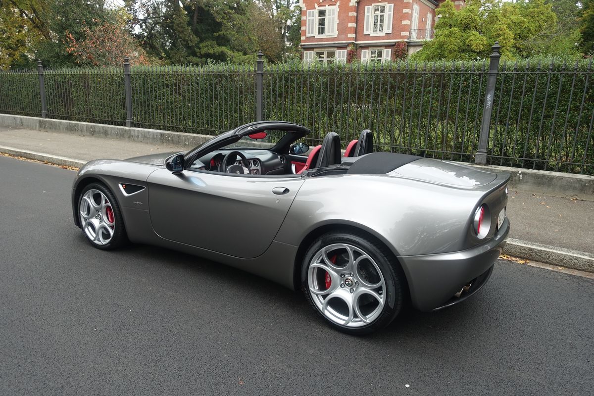 Alfa Romeo 8C Spider