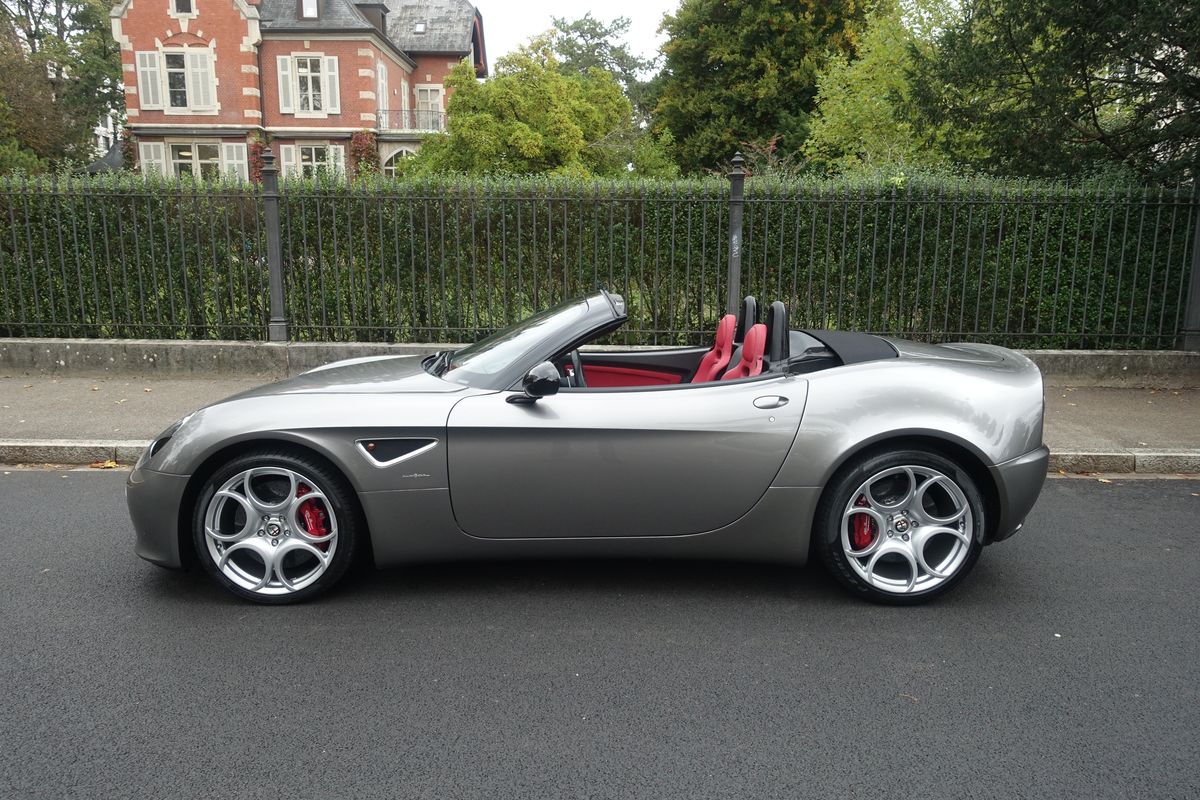 Alfa Romeo 8C Spider