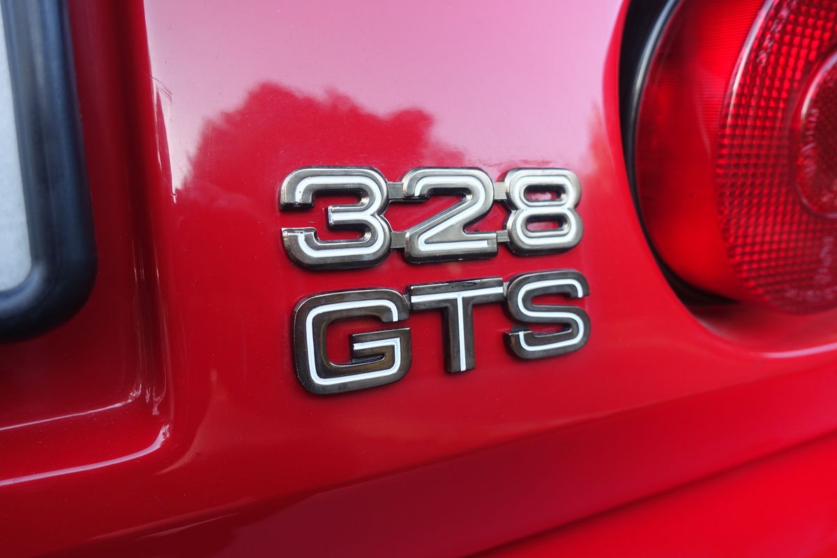 Ferrari 328 GTS