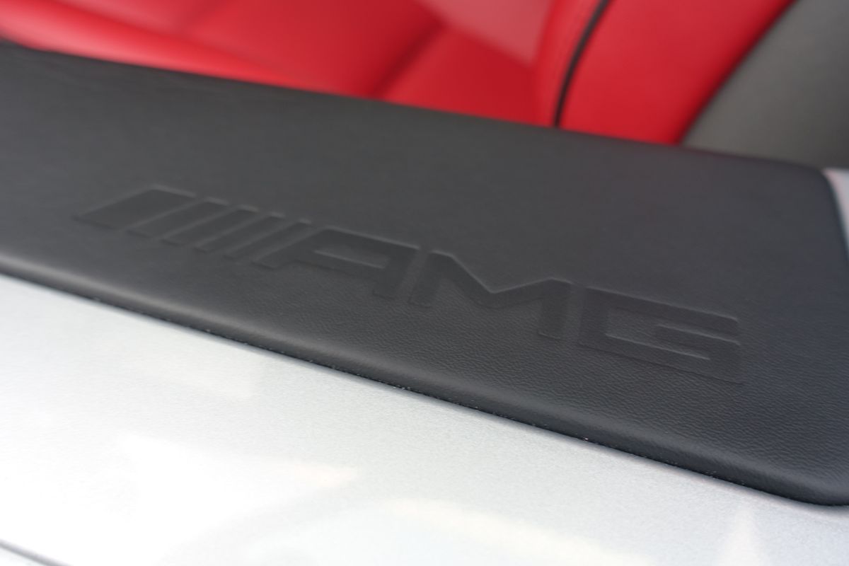 Mercedes-Benz SLS AMG