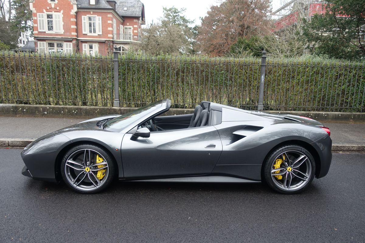 Ferrari 488 Spider