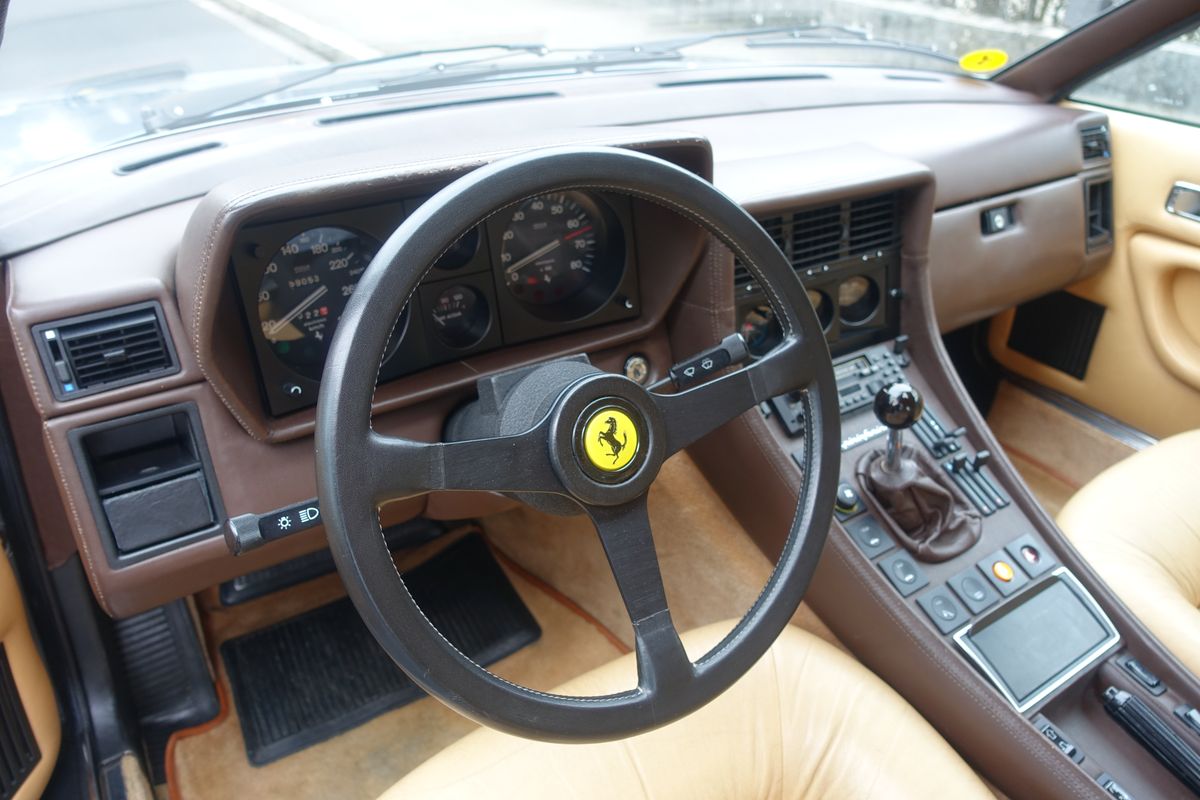 Ferrari 400i Manuale
