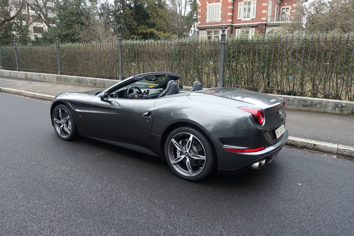 Ferrari California T