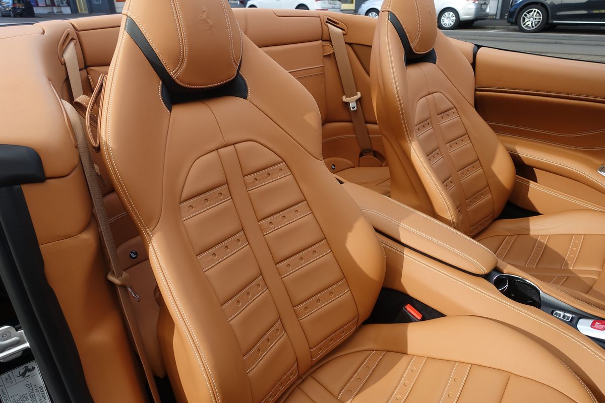 Ferrari California T