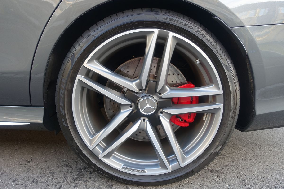 Mercedes-Benz E 63 AMG S 4Matic