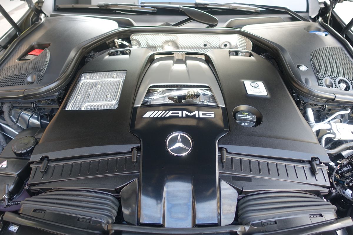 Mercedes-Benz E 63 AMG S 4Matic