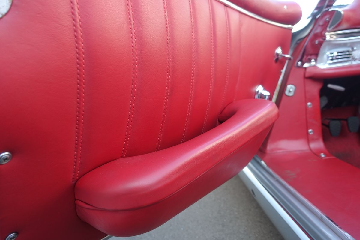 Mercedes-Benz 300 SL Roadster