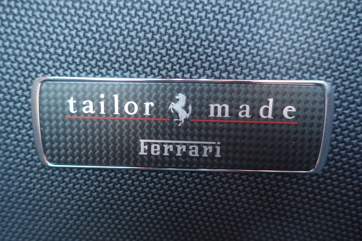 Ferrari 812 Superfast "Tailor Made"