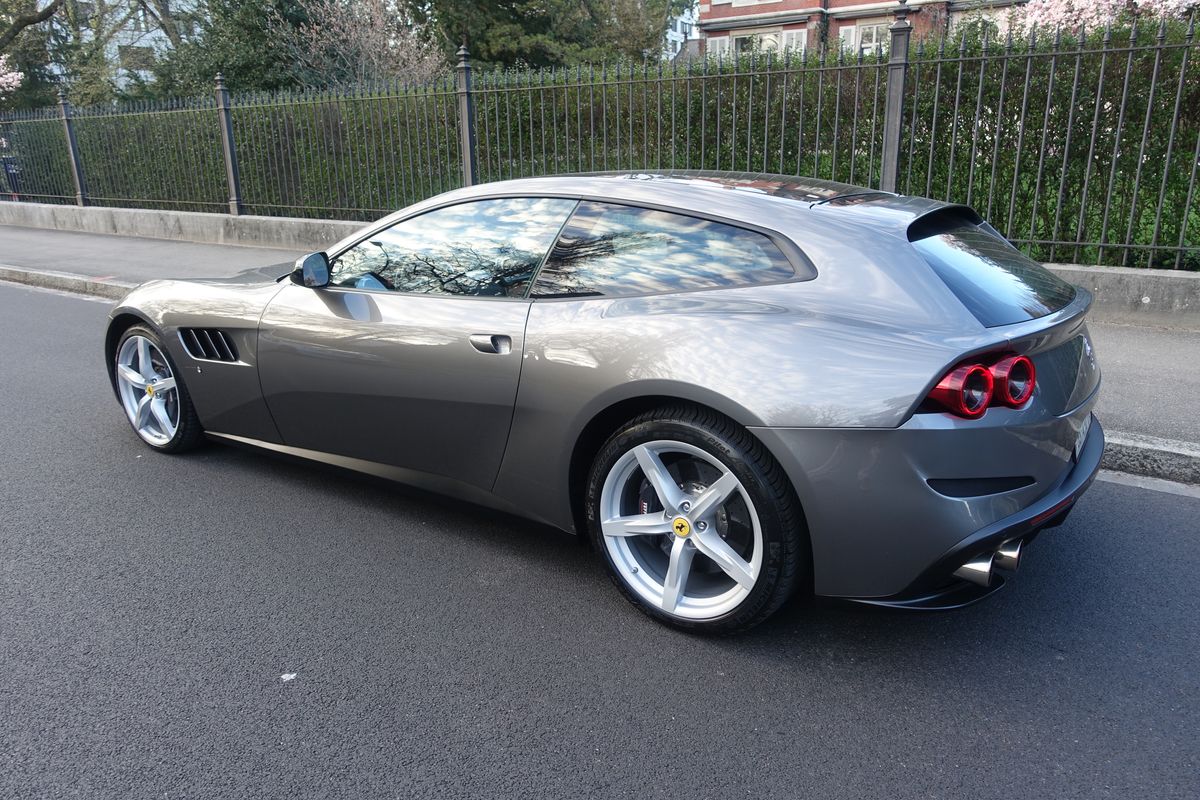 Ferrari GTC4 Lusso